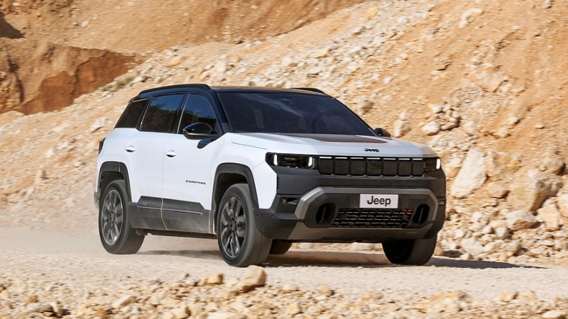 Jeep пытается всех убедить, что электрический Compass 4xe — настоящий внедорожник
