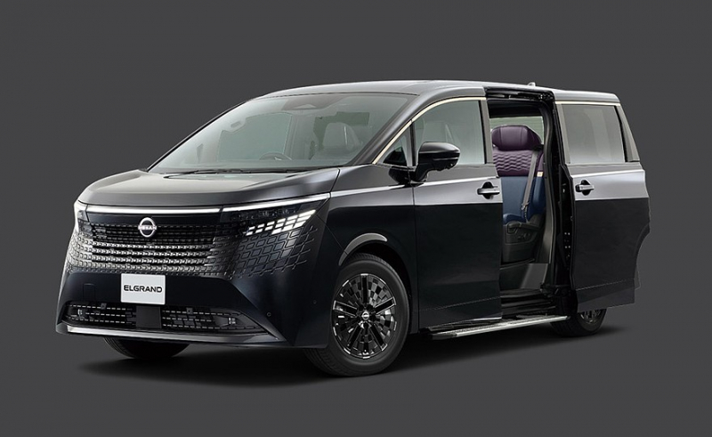 Nissan полностью рассекретил минивэн Elgrand нового поколения, цены известны