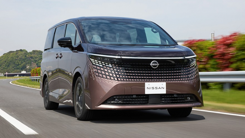 Nissan полностью рассекретил минивэн Elgrand нового поколения, цены известны