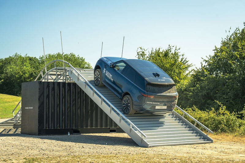 Внедорожник Range Rover Sport Electric готовится к скорому дебюту